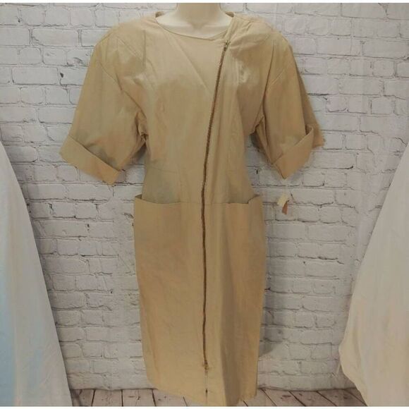Eleven West VINTAGE Women's Size 9 Petite Beige Short Sleeve Zip Up Dress - Picture 2 of 7